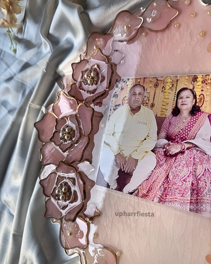 Mom Dad resin photo frame with original flowers