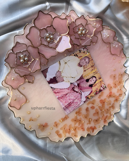 Mom Dad resin photo frame with original flowers