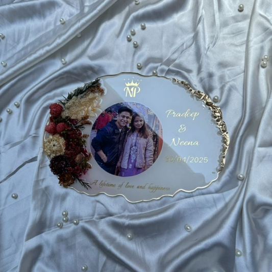 Queen resin photo frame with original flowers
